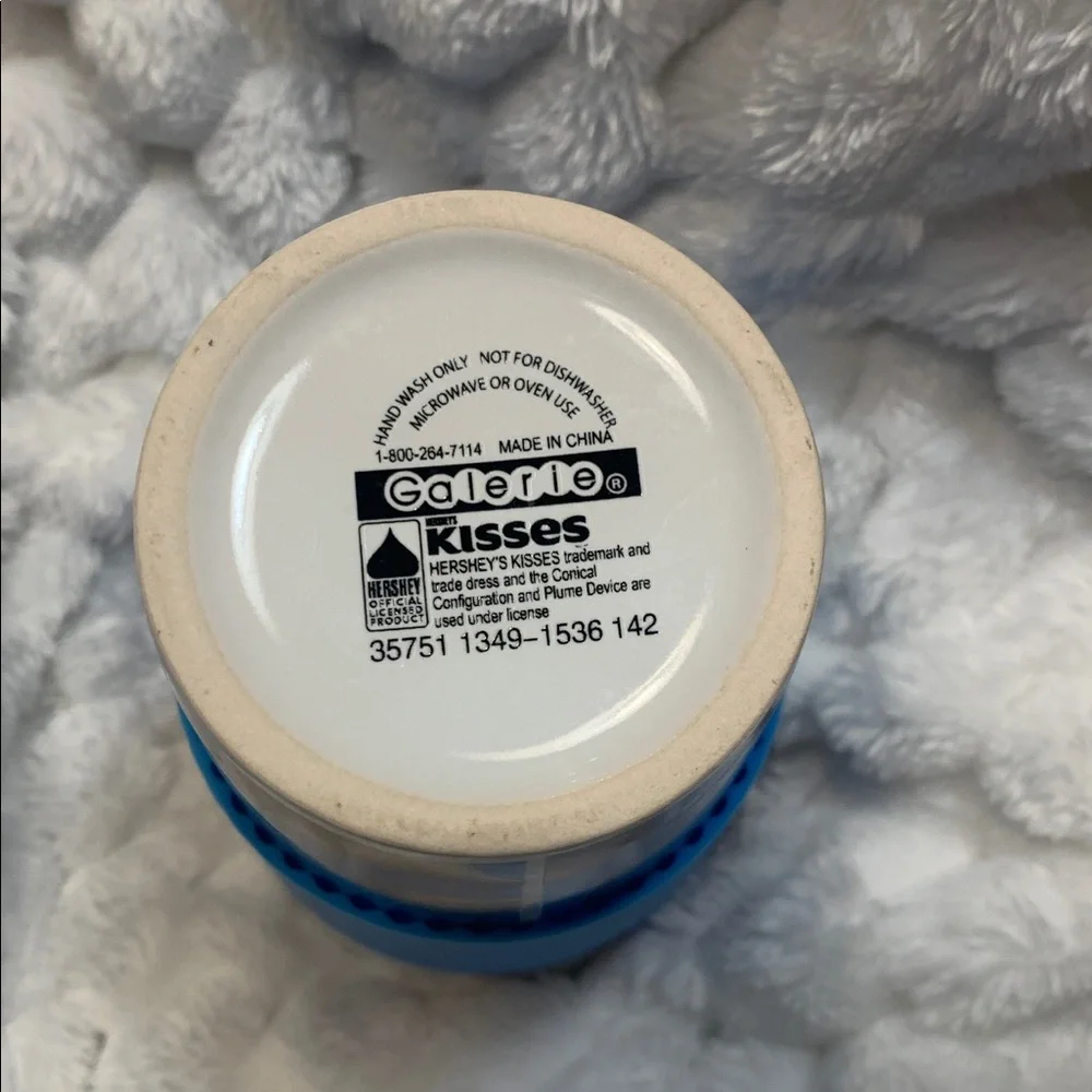 🌹Hershey's Kisses “Trademark” AUTHENTIC YUMMY INSPIRED Blue Mug •